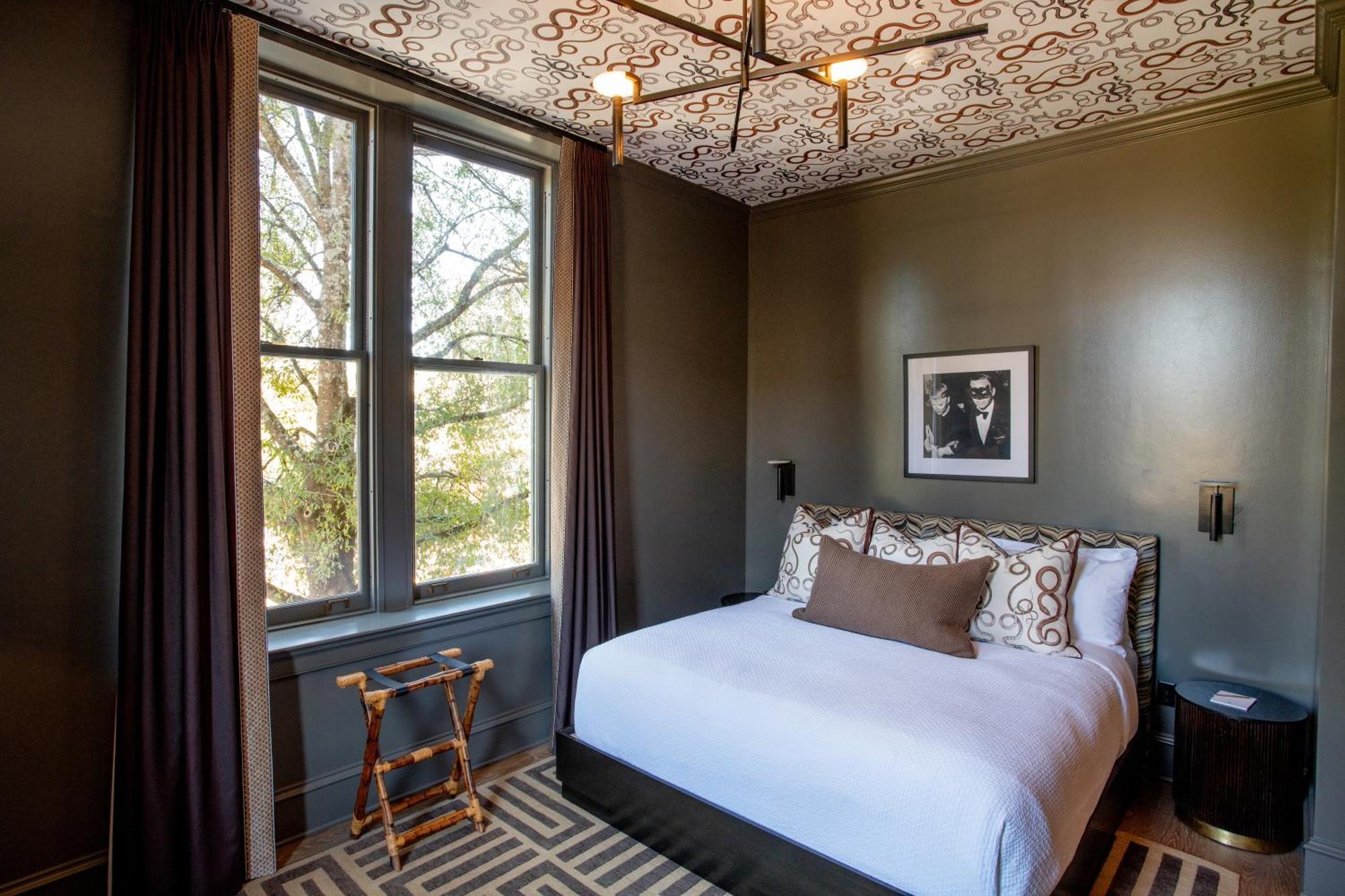 The Bell By Kasa Living 4*